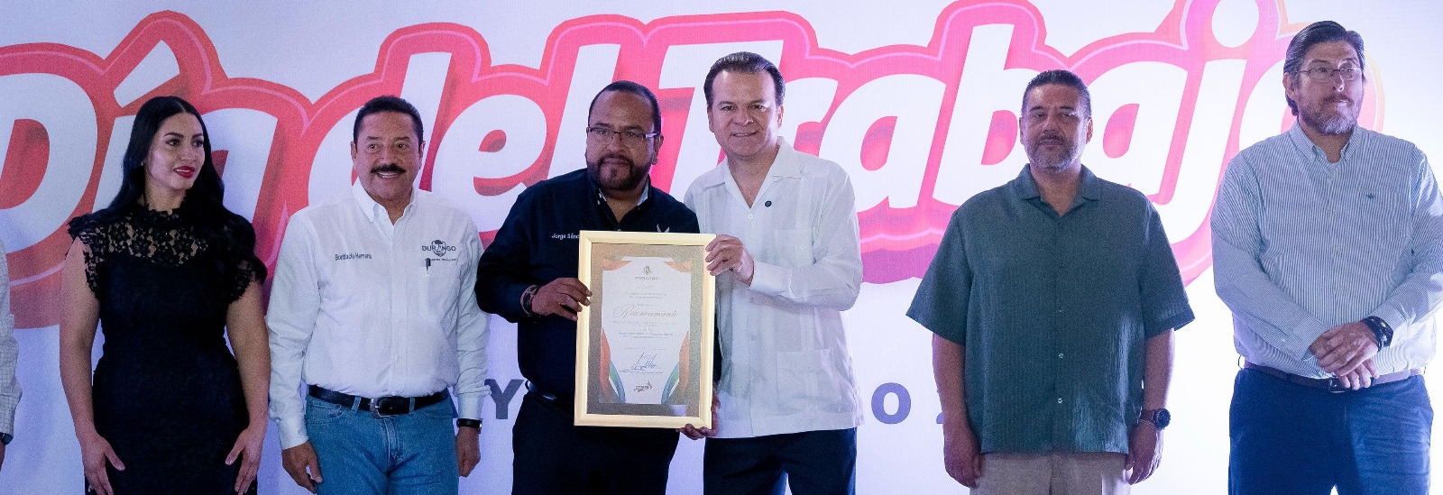 Autoridades y sindicatos conmemoran el Día del Trabajo