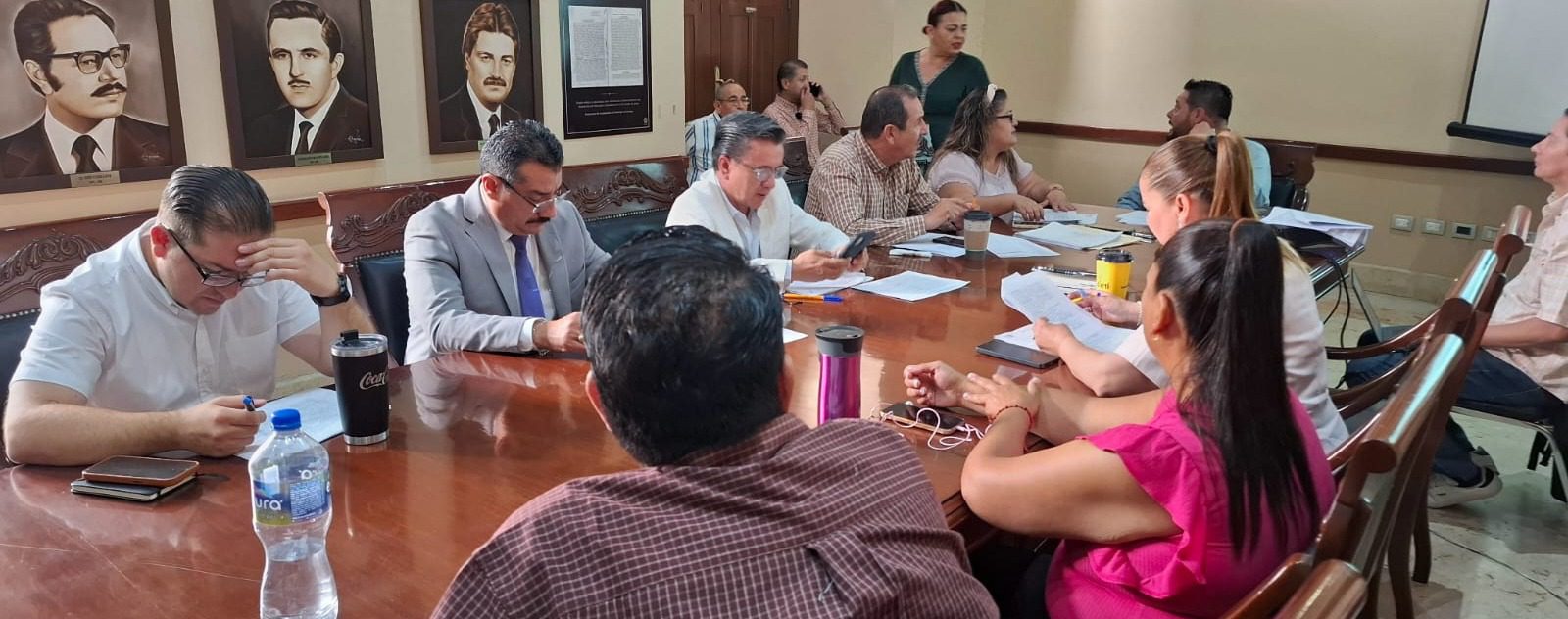 Vigilarán comercio en panteones durante el Día del Padre