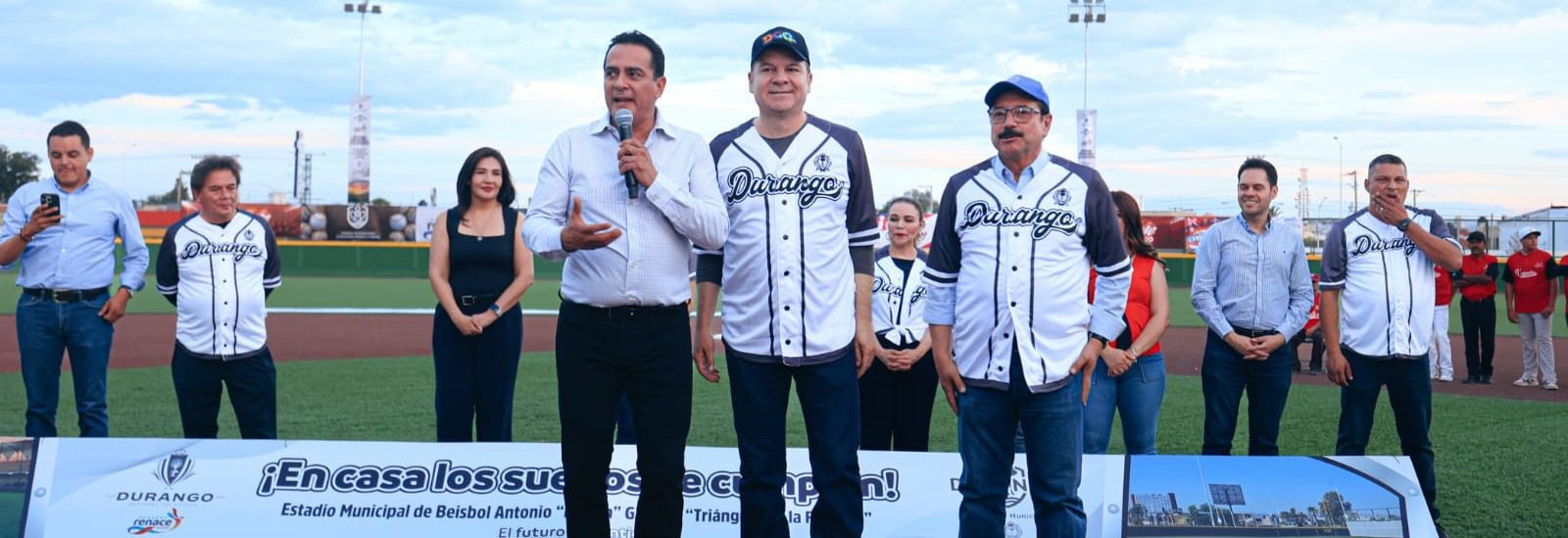 Ya comenzaron los juegos de béisbol en el nuevo estadio del Parque Lineal