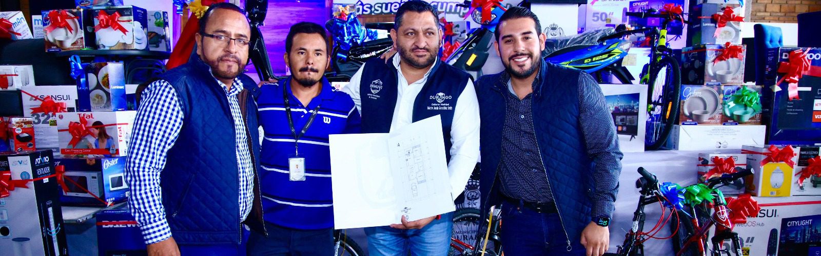 Celebran el Día del Empleado Municipal con estímulos y apoyos de vivienda