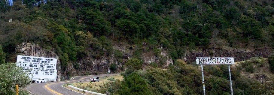 Tiran cuerpo en la libre a Mazatlán; tenía huellas de violencia