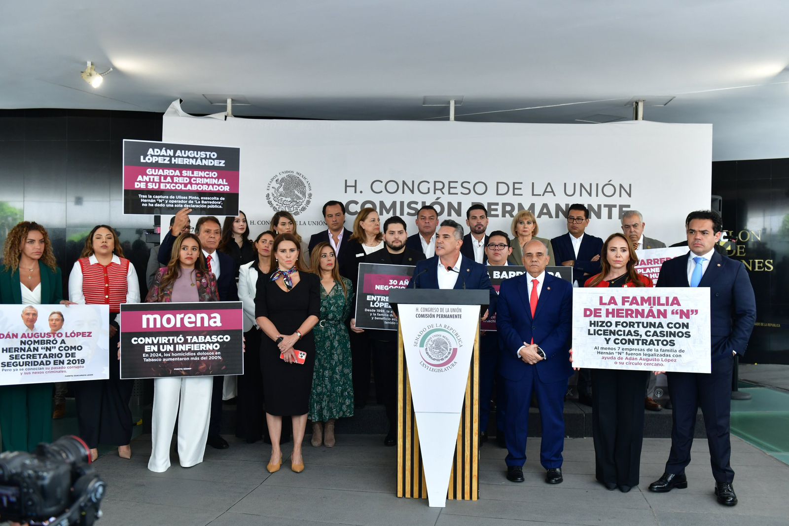 Denuncia PRI ante FGR, a Adán Augusto, AMLO, Andy López Beltrán, gobernadores y ex gobernadores de Morena por vínculos contra el crimen organizado