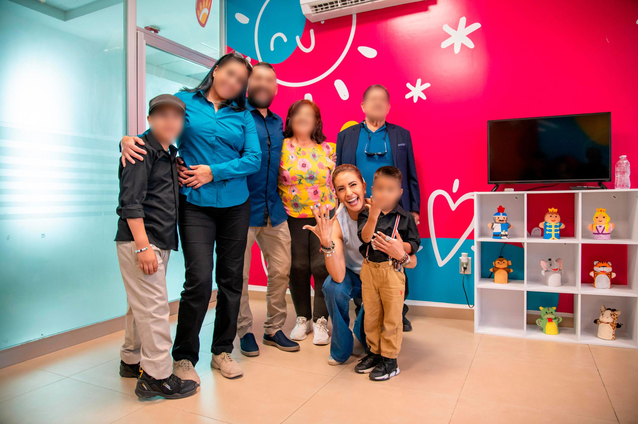 Dos hermanitos de Casa Hogar encuentran una nueva familia