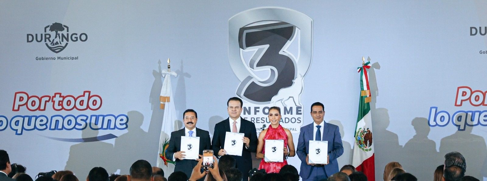 Bonifacio Herrera presenta su 3er Informe de Gobierno en Durango