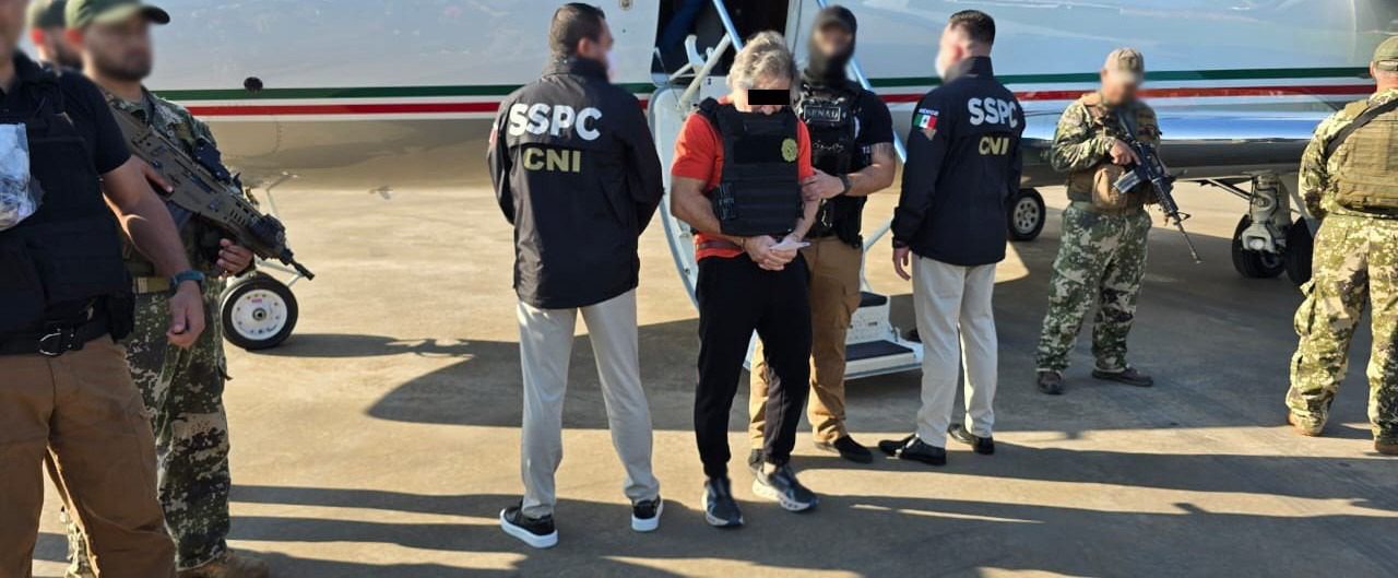 Paraguay entrega a México a Hernán Bermúdez, exjefe de seguridad de Tabasco y presunto líder de la “La Barredora”