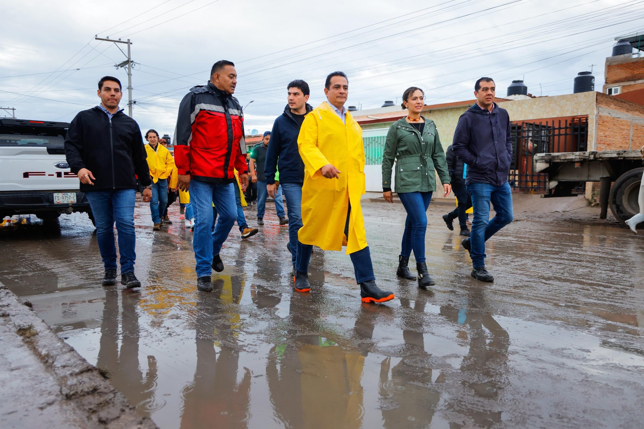 Atienden a familias afectadas por lluvias