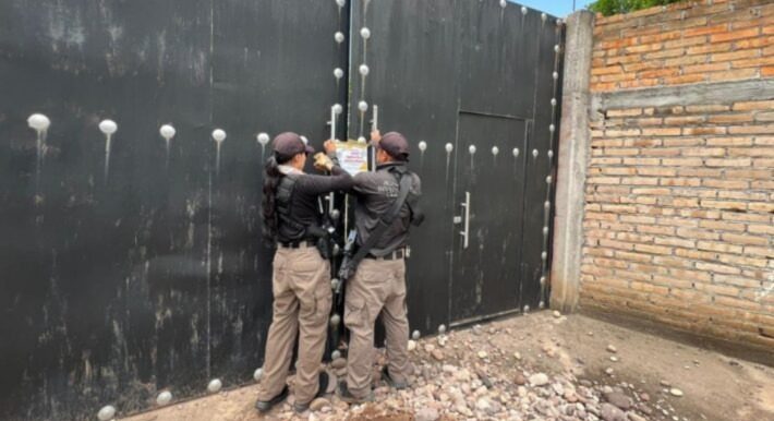 Catean rancho en Mezquital; encuentran droga y vehículos