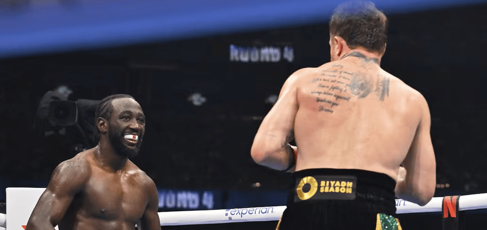 Canelo pierde sus títulos ante Crawford en Las Vegas