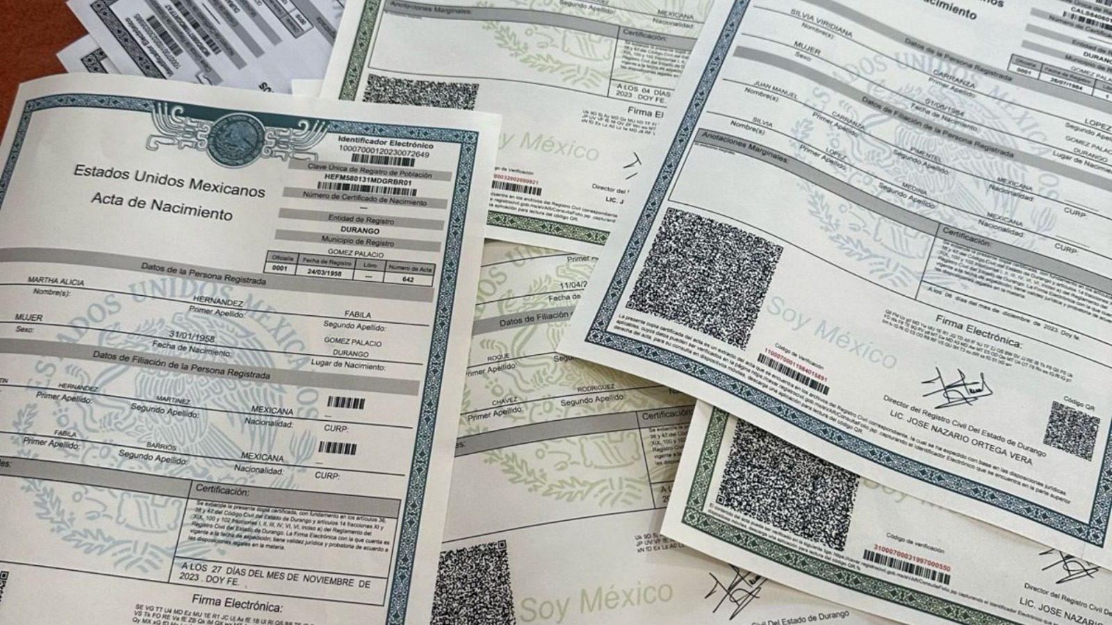 Vendía actas falsas en una papelería de la colonia Valle del Guadiana