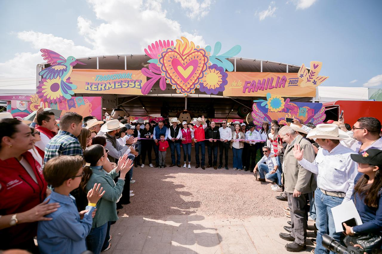 Kermesse de la Familia reúne a más de 30 mil asistentes con música, juegos y colecta de juguetes