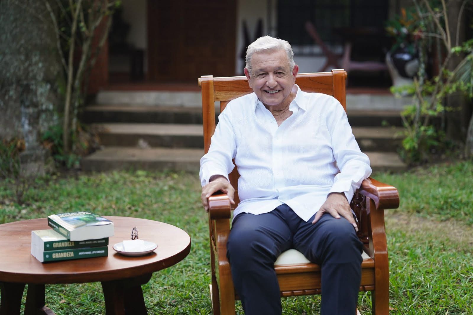 El regreso de AMLO exhibe la debilidad de Sheinbaum