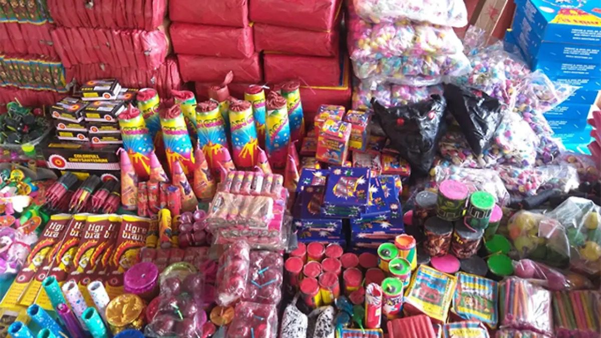 Pirotecnia circula pese a ser actividad regulada