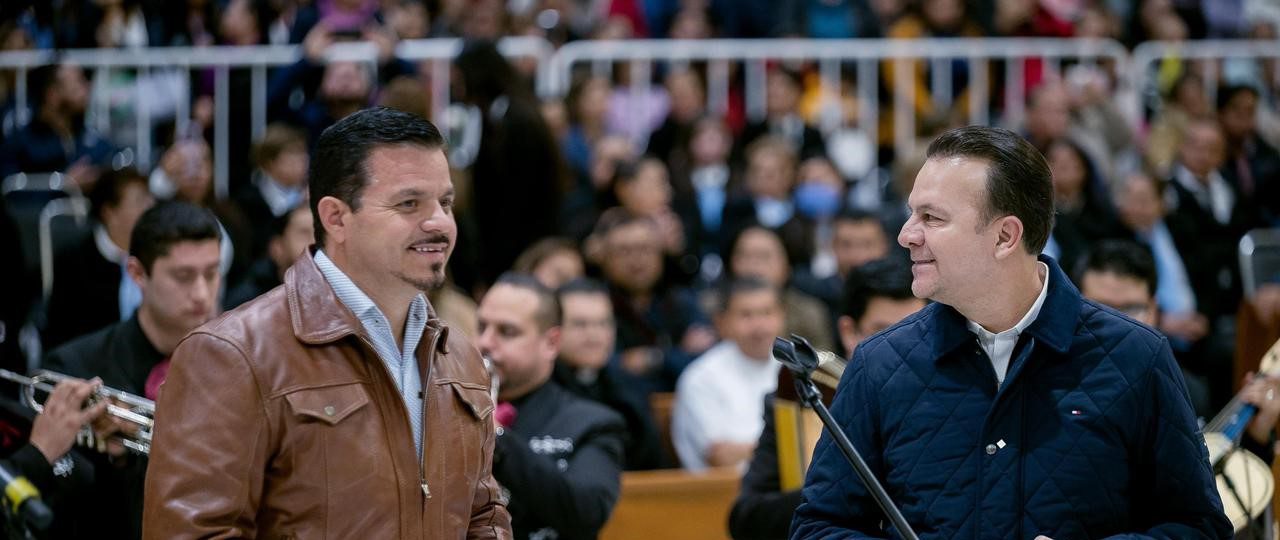 Esteban Villegas y Lauro Arce participan en la serenata a la Virgen de Guadalupe