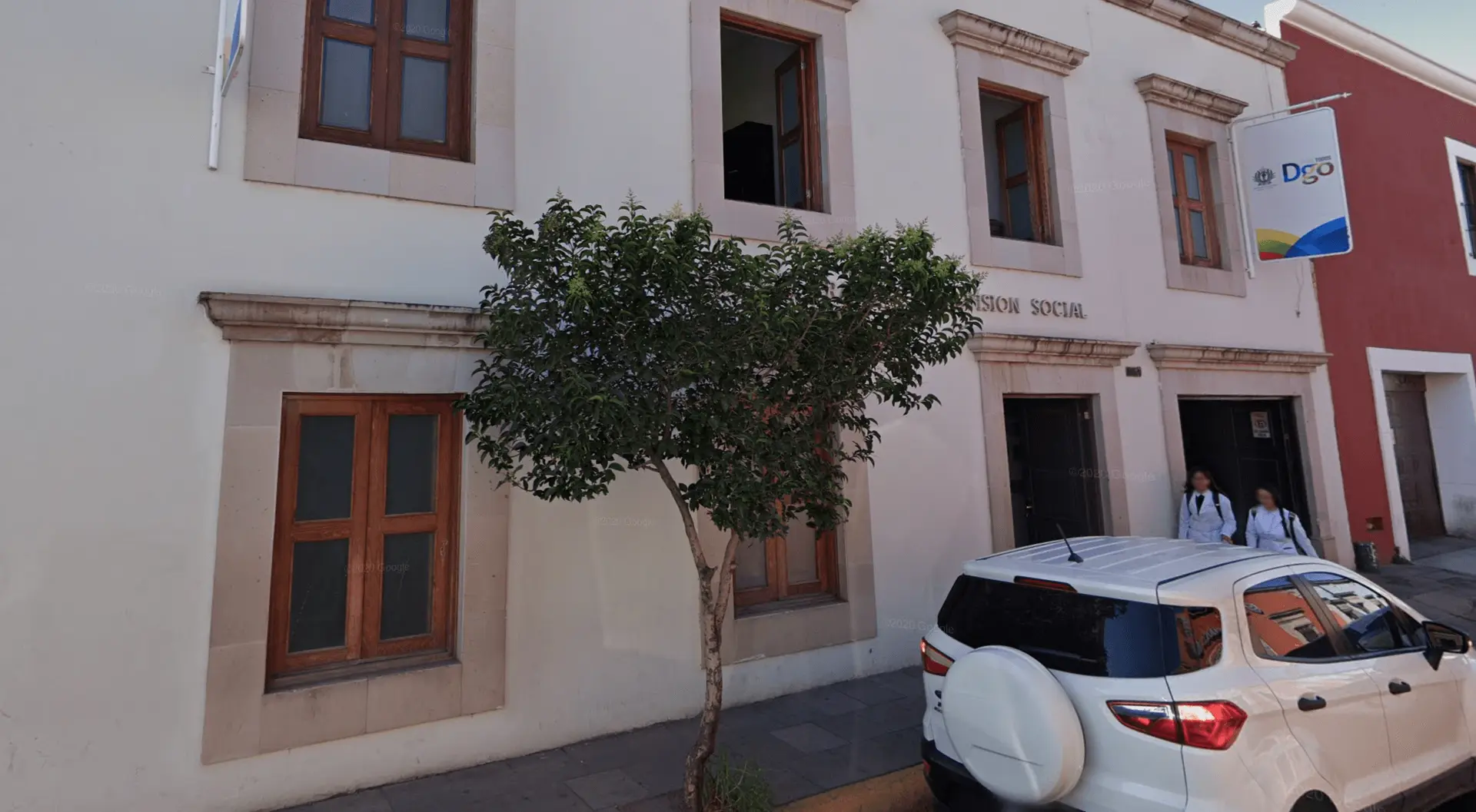 Cobró durante años sin trabajar; “aviadora” pasará 8 mesen en la cárcel