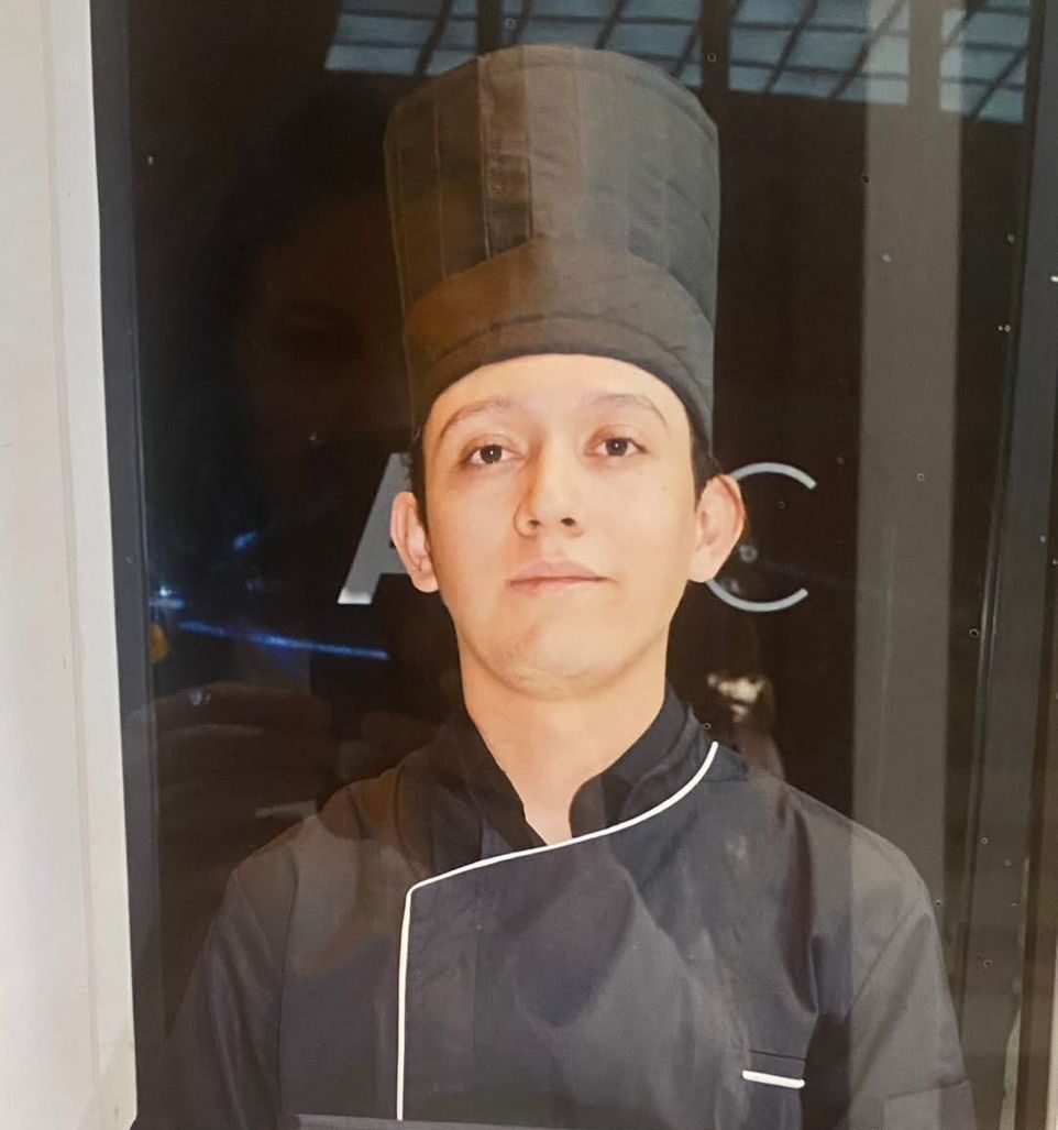 En el Día del Chef, madre de Carlos Emilio alza la voz por su hijo desaparecido en Mazatlán