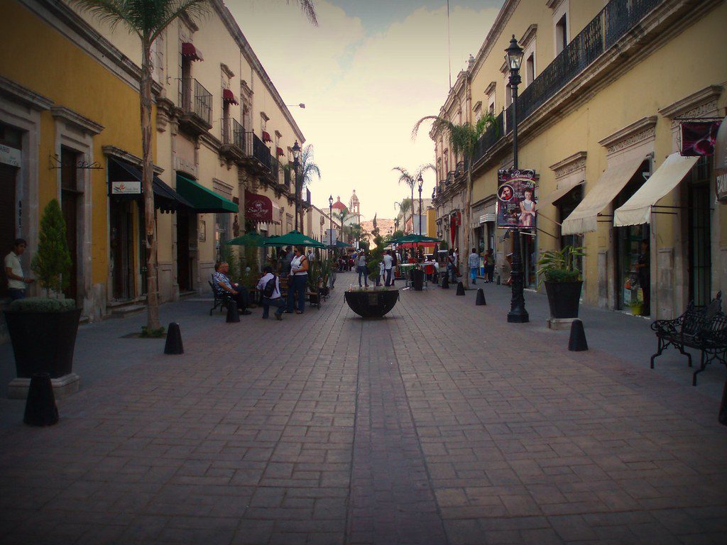 Negocios inician el año con aumento de más del 20% en gastos