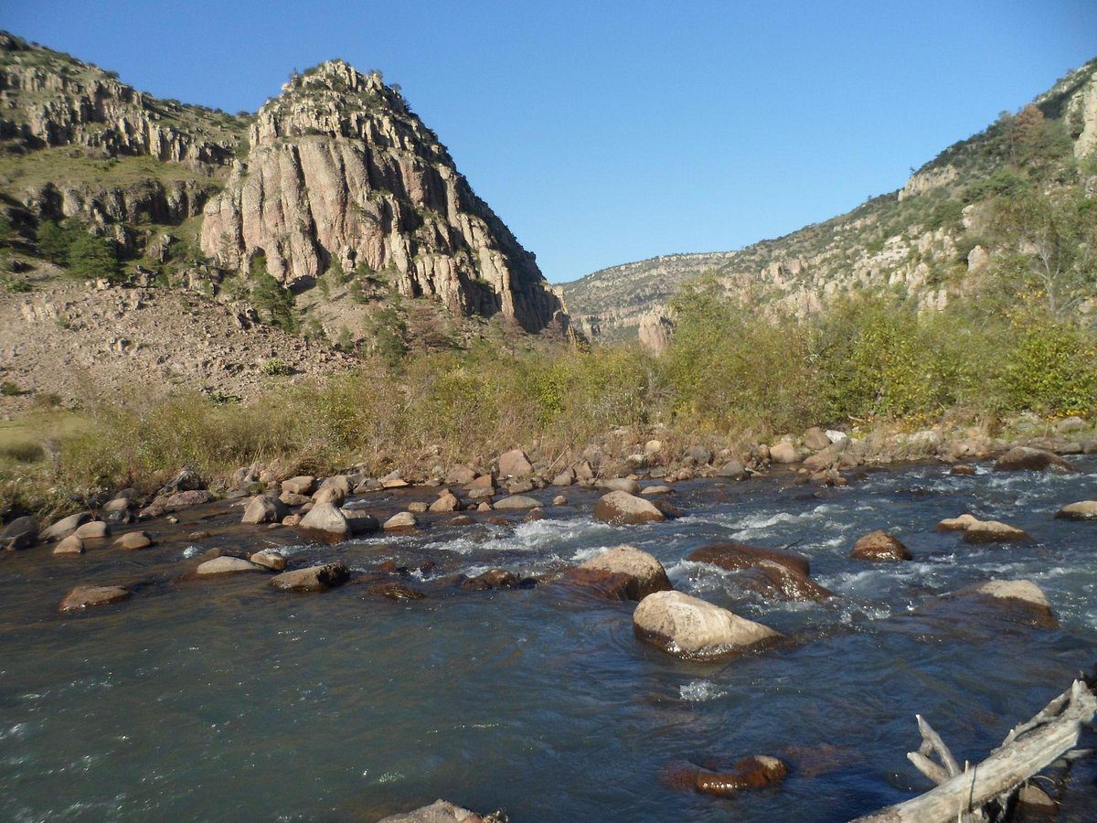 ICA controla empleos y subcontratos en la Presa El Tunal II