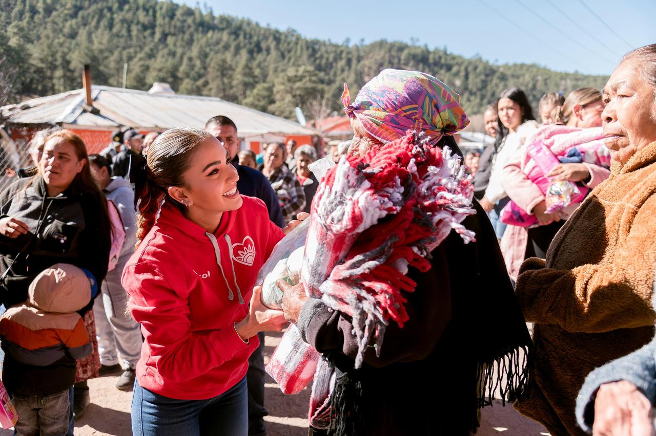 Llevan apoyos a comunidades serranas de Guanaceví