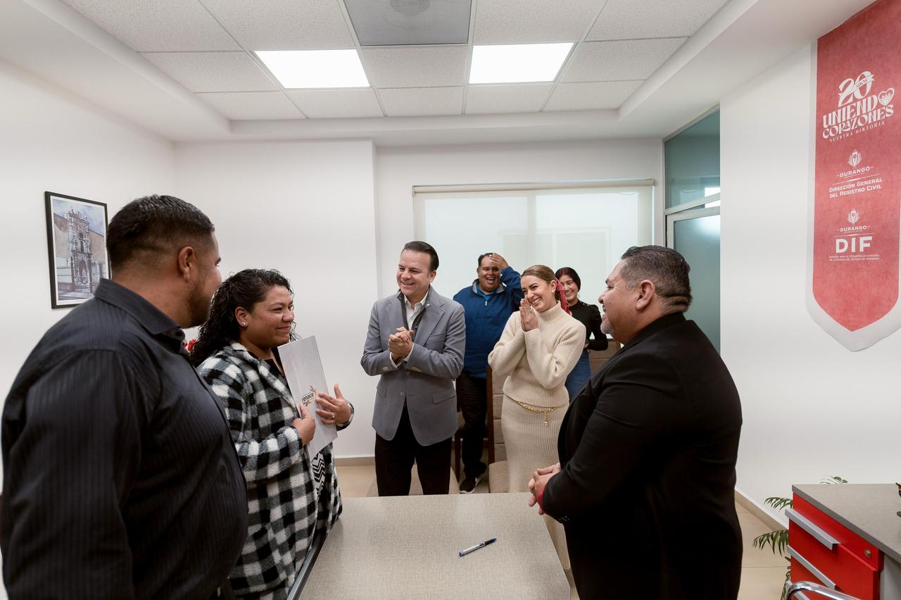 Lanzan en Durango la campaña de bodas comunitarias gratuitas “Uniendo Corazones” 2026