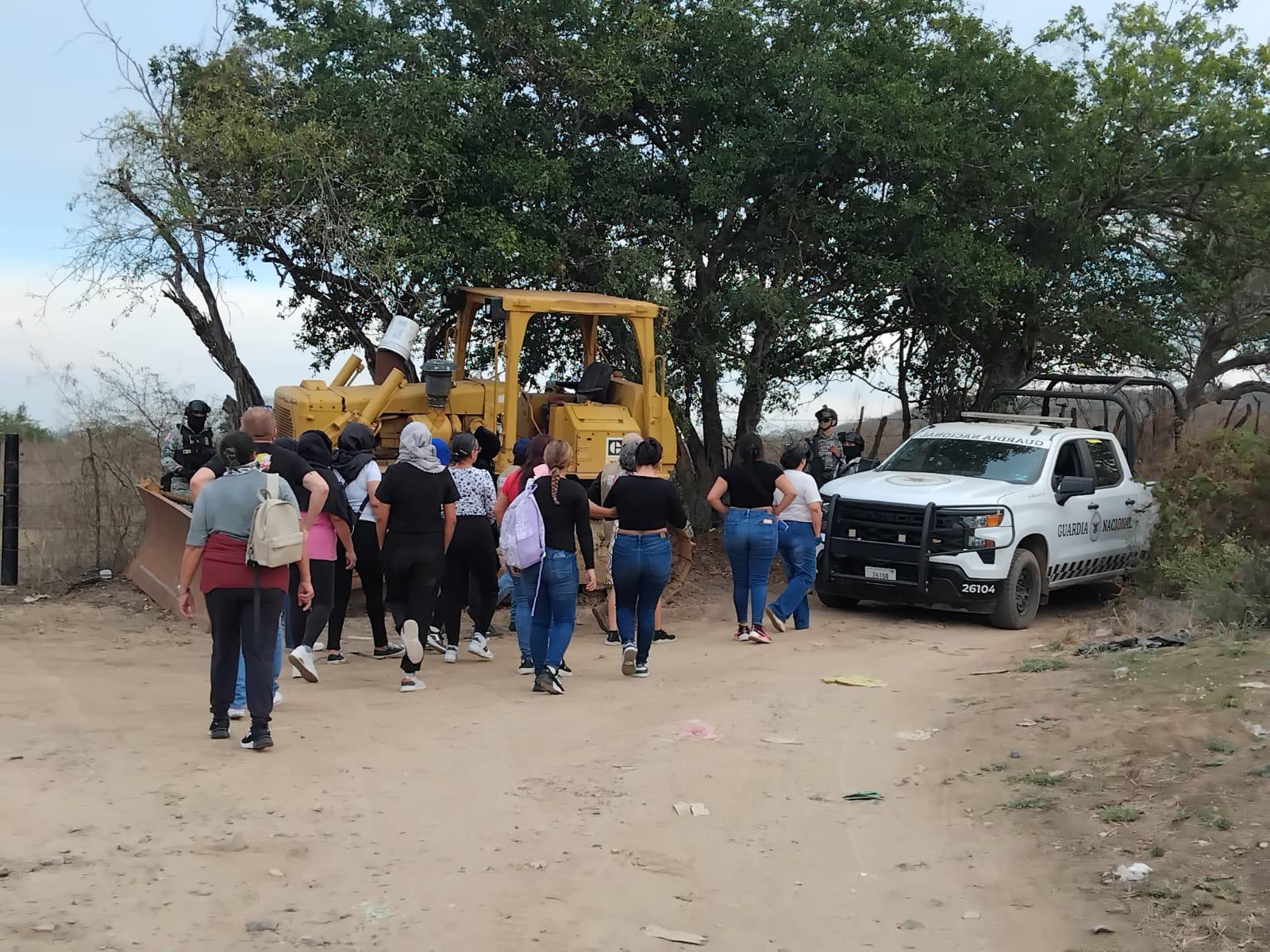 FGR identifica cuerpos en fosa clandestina de El Verde, Sinaloa; ya fueron notificadas las familias