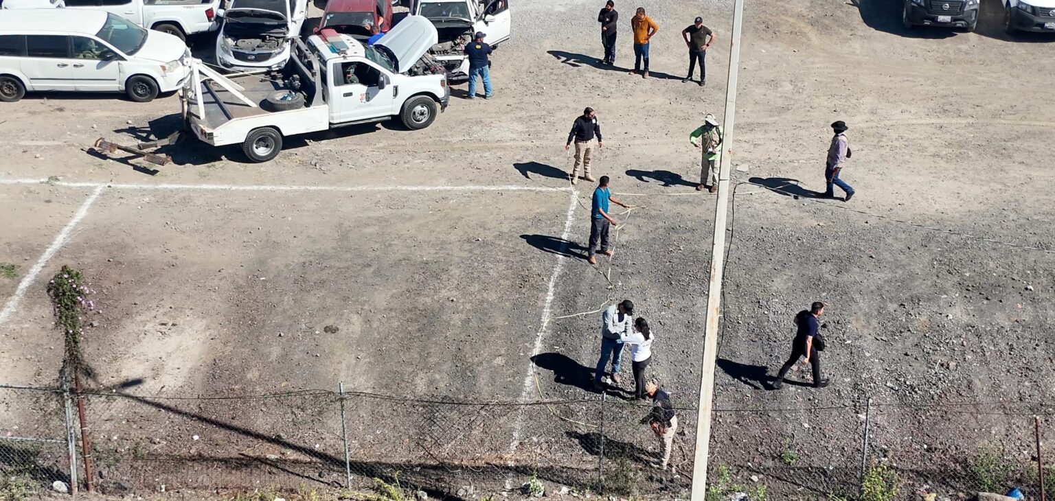 Buscan fosas clandestinas en patio de la Fiscalía de Nayarit