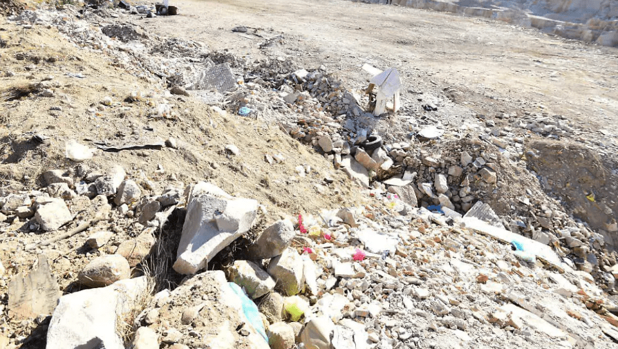 Cierran tiradero ilegal por tirar basura y operar sin permiso en el ejido 15 de Mayo