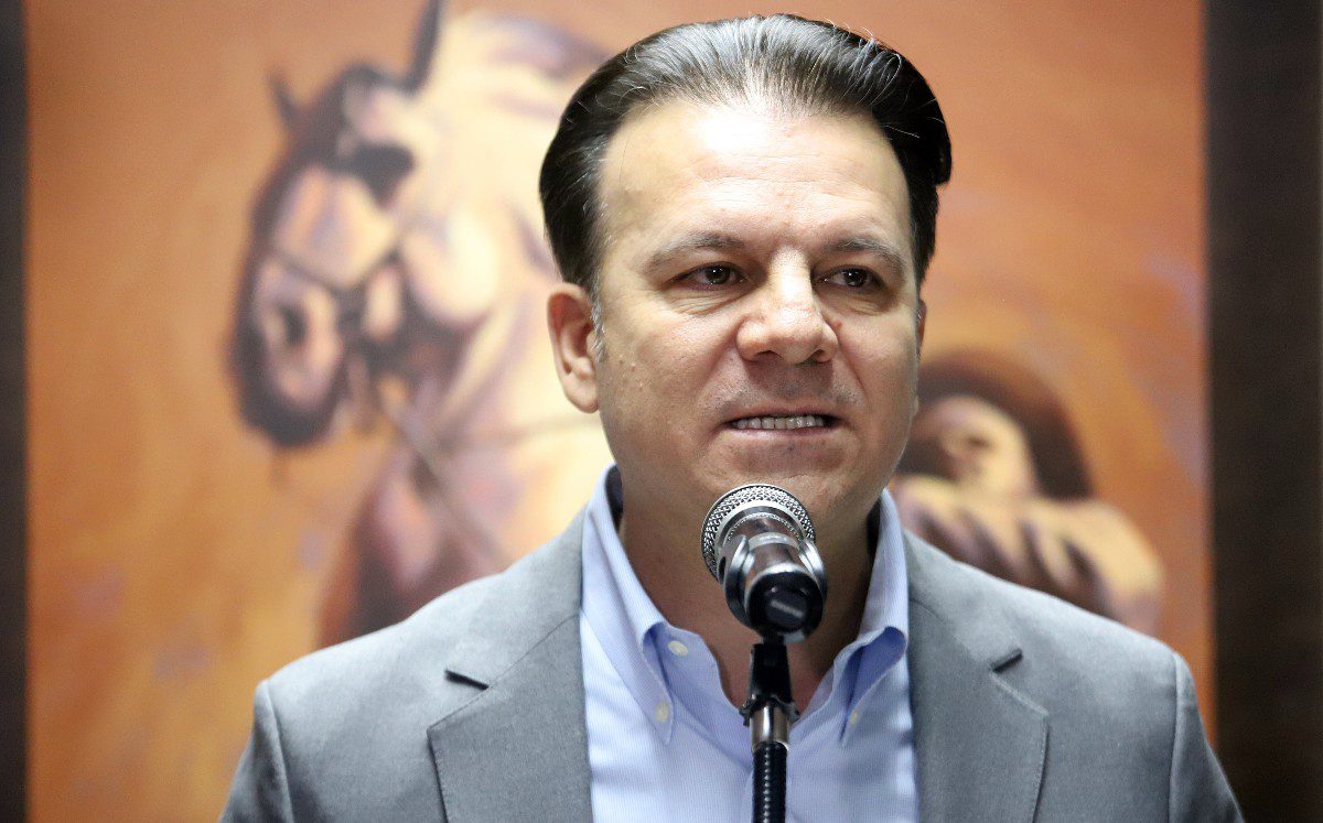 “Ya todos se ponen una mariconera y se sienten malandros”: Esteban Villegas