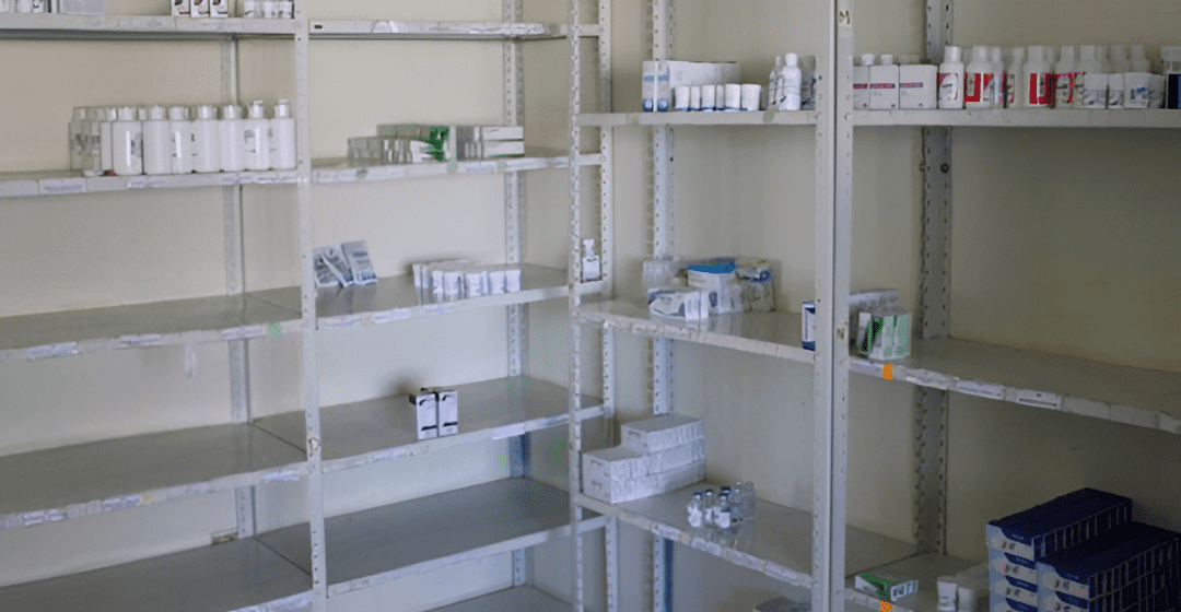 Falta de medicamentos en comunidades alejadas de Durango