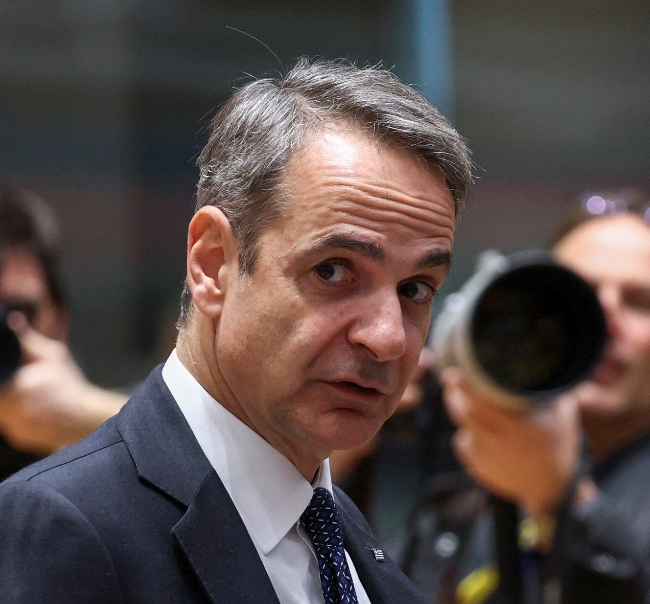 Grecia prohibirá redes sociales a menores de 15 años a partir de 2027