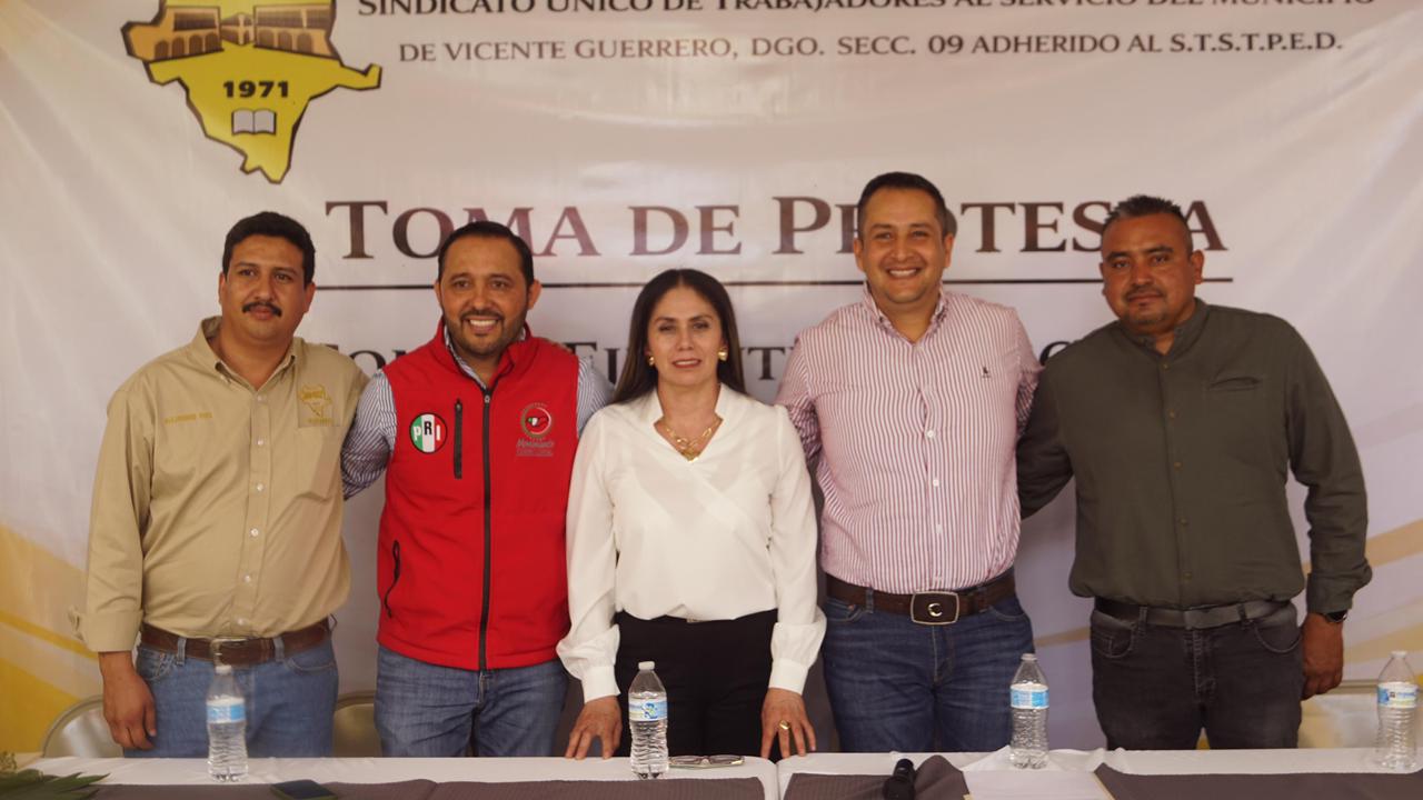 Dacia García toma protesta como nueva secretaria del sindicato en Vicente Guerrero