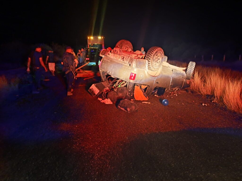 Volcadura en carretera a Parral deja varios lesionados en Rodeo
