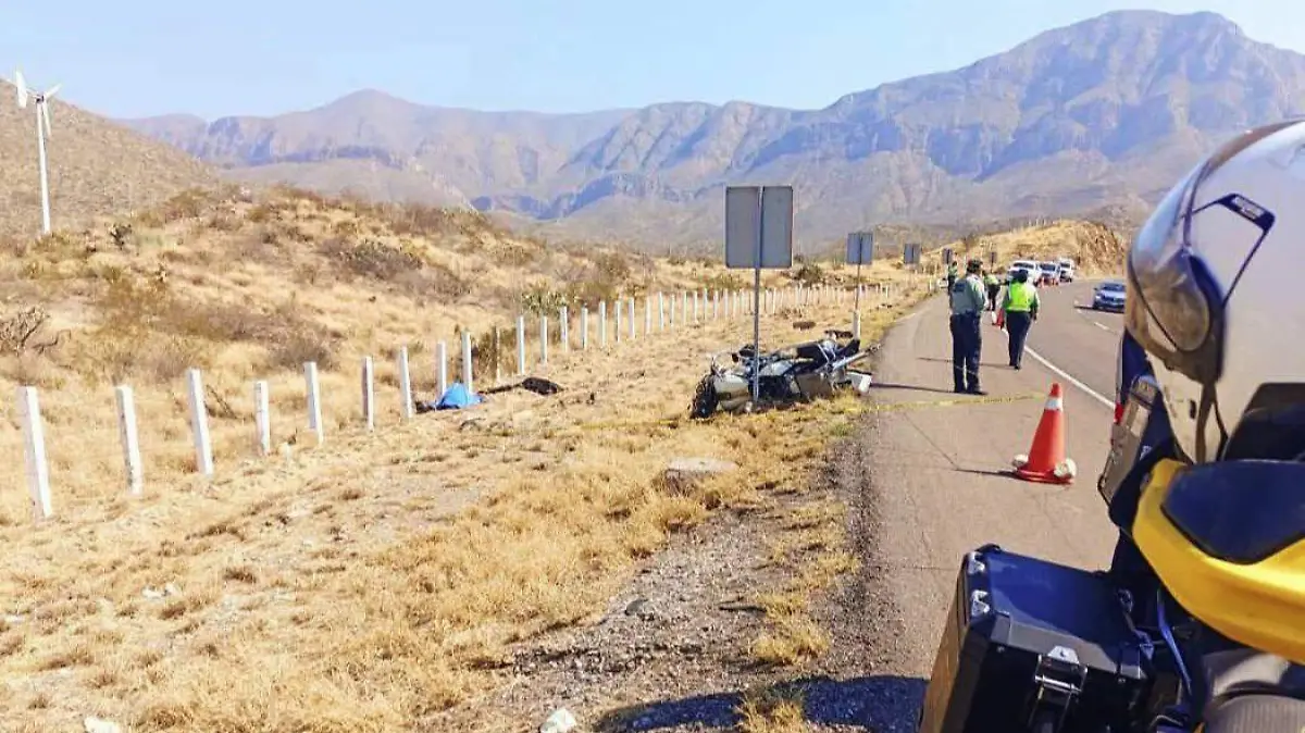 Mueren dos motociclistas en accidente en autopista Gómez Palacio-Durango
