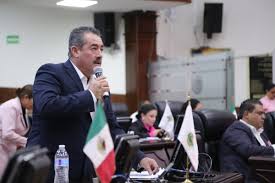 El diputado Osbaldo Santillán propone evitar lenguaje inclusivo, como “niñe”, “elles” o “todes”, en escuelas