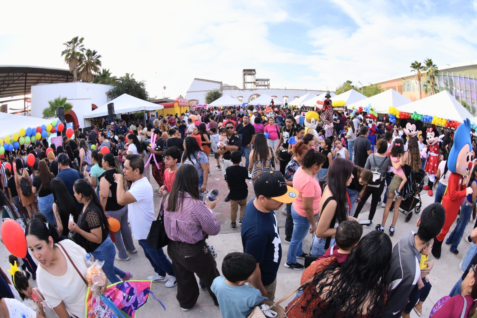 Celebran Día del Niño en Gómez Palacio con cápsula del tiempo