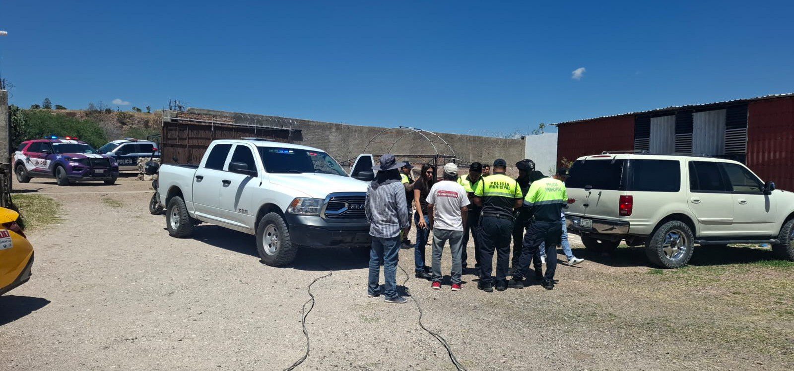 Localizan cuerpo de un bebé en un predio de Tapias; un perro lo traía en el hocico